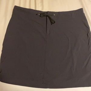 Columbia Sportswear women’s skort size 10 black